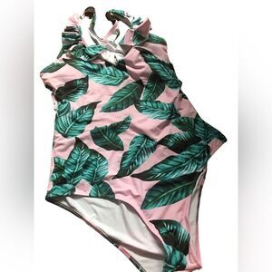 Ekouaer size large one piece swimsuit excellent condition